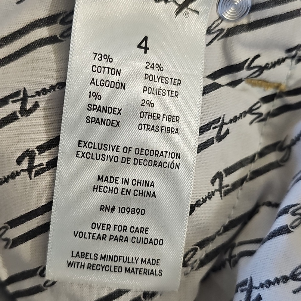 Seven7 Mid-Rise Relaxed Bermuda Easy Relaxed Fit Cuffed Hem Inseam 8.5 - Picture 9 of 9